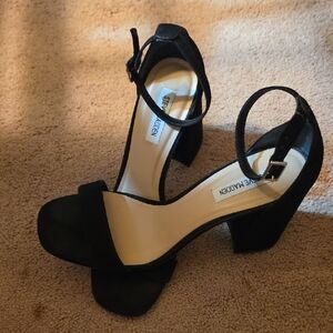 Steve Madden Elegant Black Ankle Strap Heels